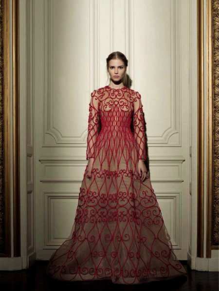 Аристократичная коллекция Valentino Haute Couture весна 2021 (ФОТО)